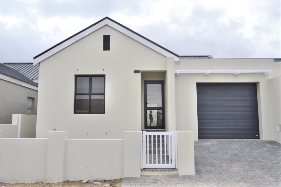 3 Bedroom Property for Sale in Somerset Lakes Western Cape